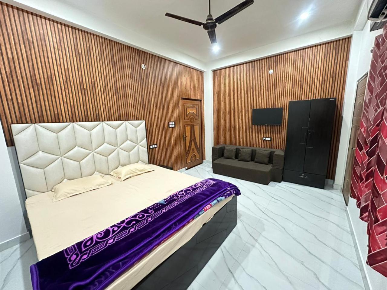 Simple Blissful - 2 Bedrooms Independent House * Varanasi